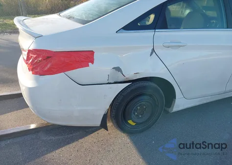 2013 Hyundai Sonata Gls z USA, uszkodzony, nr VIN 5NPEB4AC9DH573083